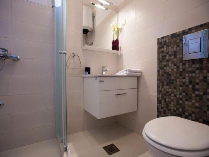 Villa Roza - One-Bedroom Apartment With Balcony 3 Adults Mokošica Exterior foto
